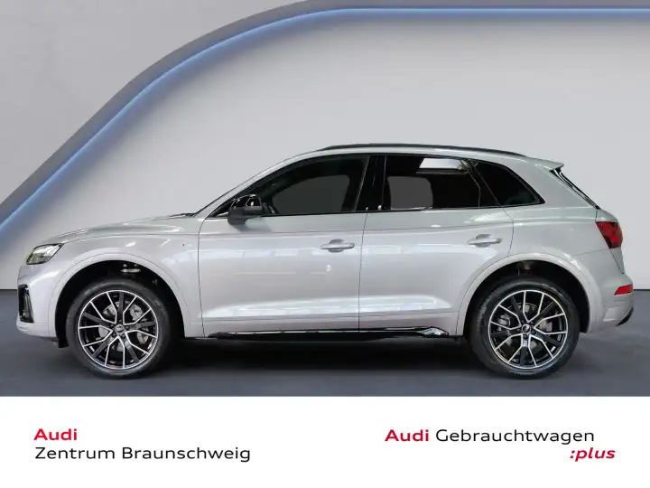 Additional image of the vehicle