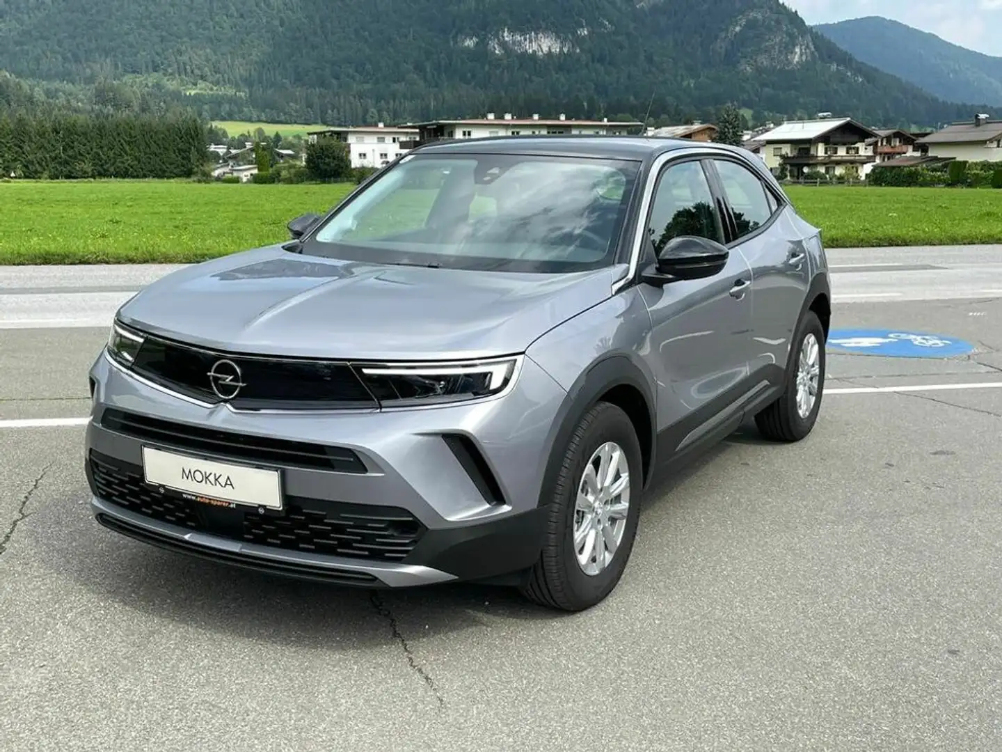 Vehicle image, number 1