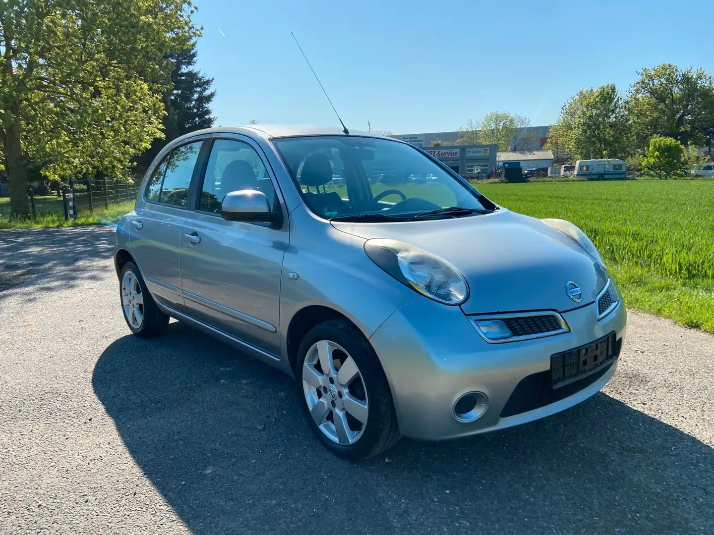 Vehicle image, number 8