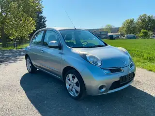 Vehicle image thumbnail, number 8