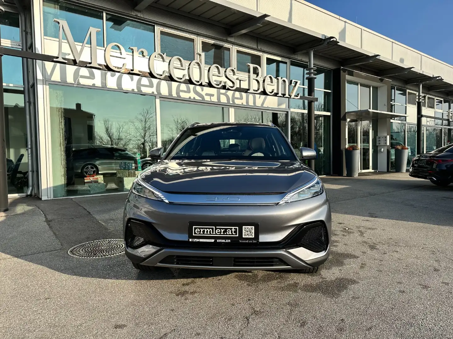 Vehicle image, number 2