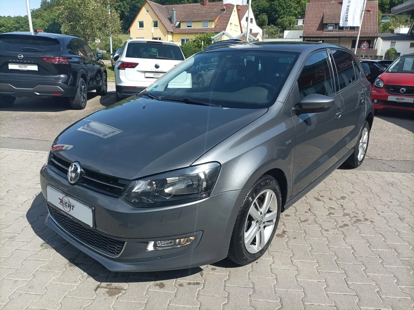 Vehicle image, number 2