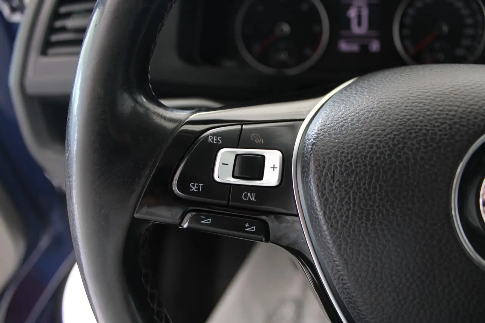 Vehicle image, number 11