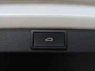 Vehicle image thumbnail, number 12