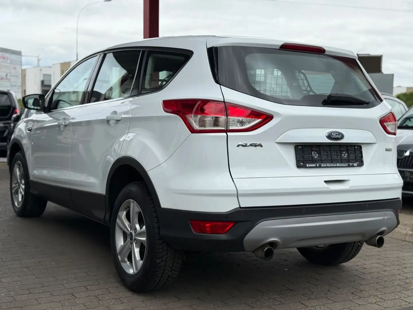 Vehicle image, number 6