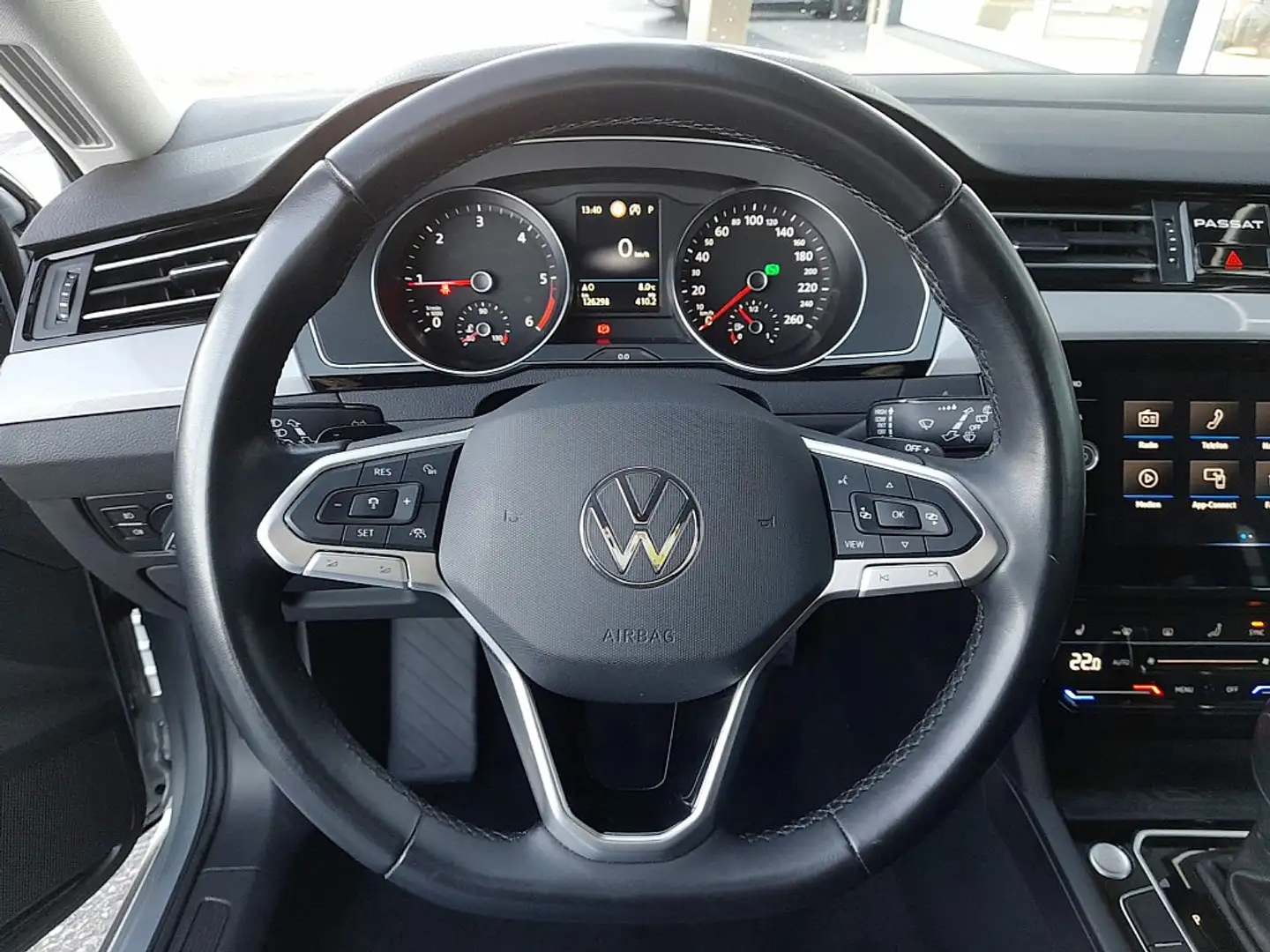 Vehicle image, number 9