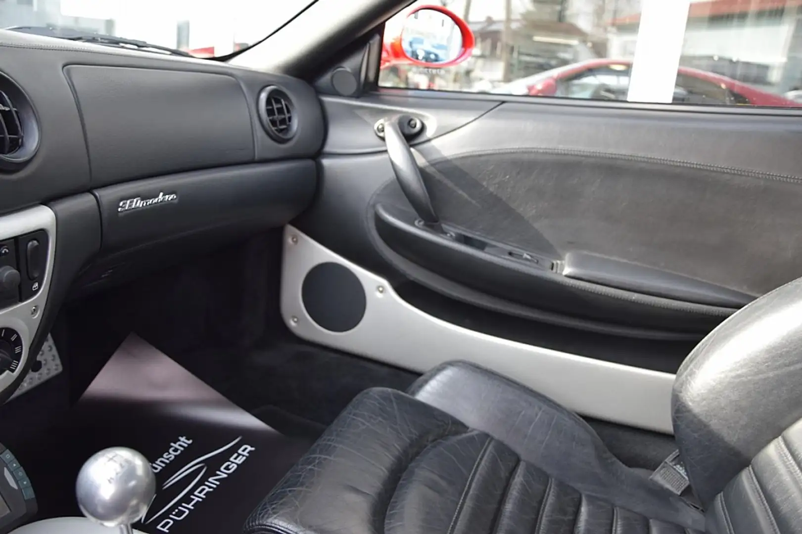 Vehicle image, number 9