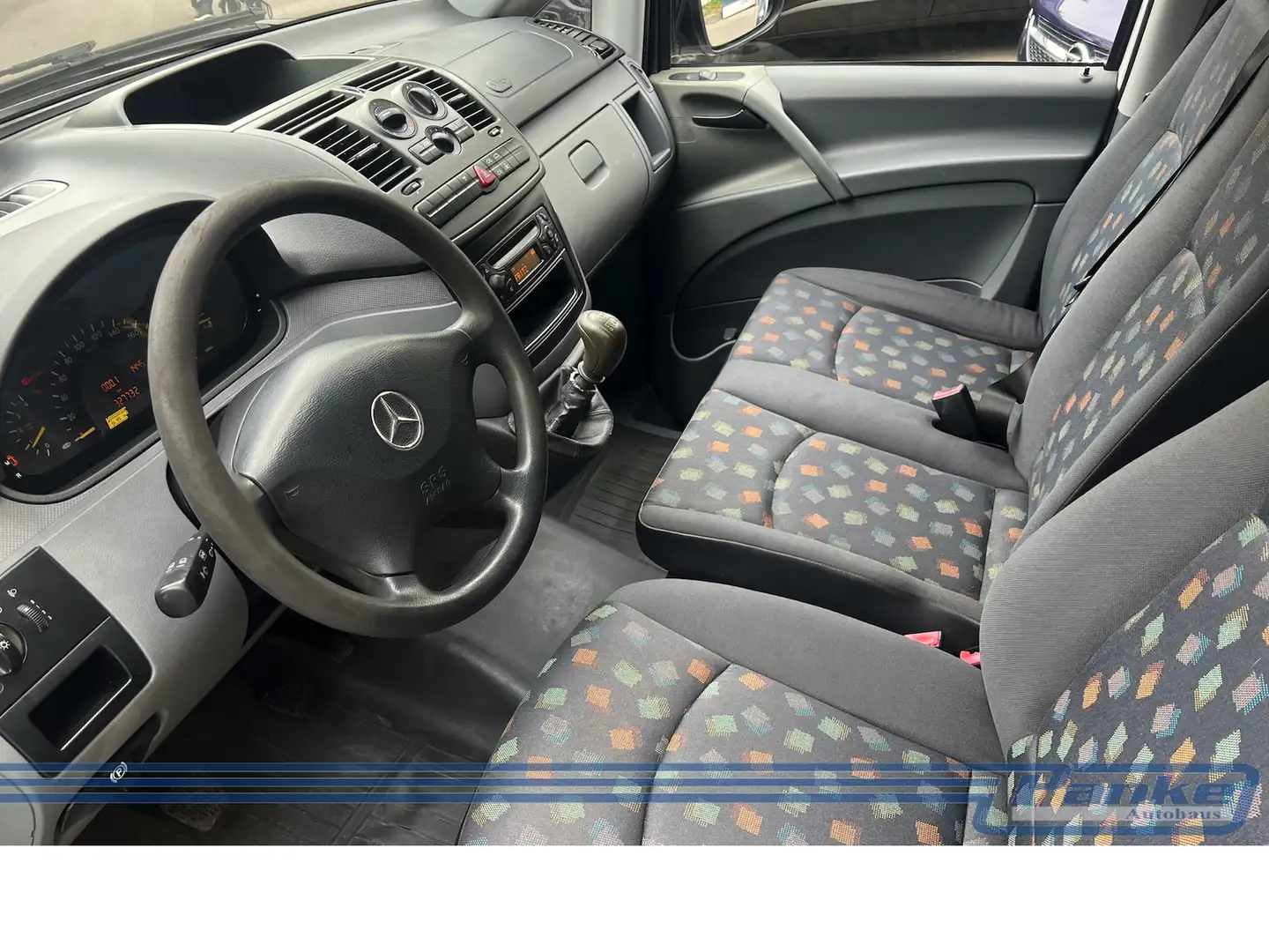 Vehicle image, number 9