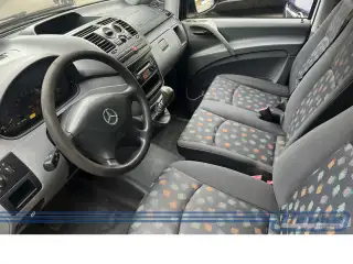 Vehicle image thumbnail, number 9