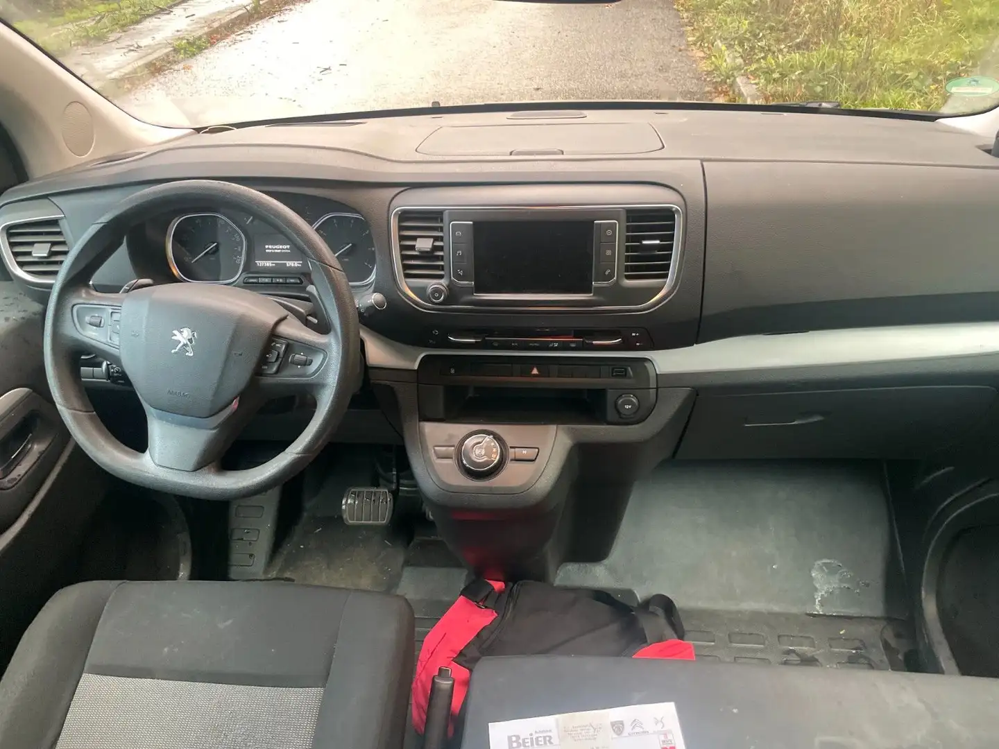 Vehicle image, number 6