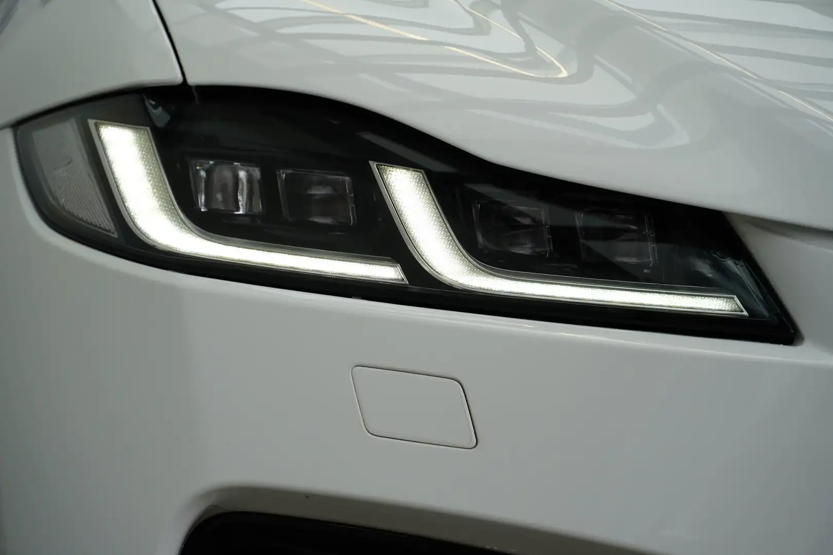 Vehicle image, number 5