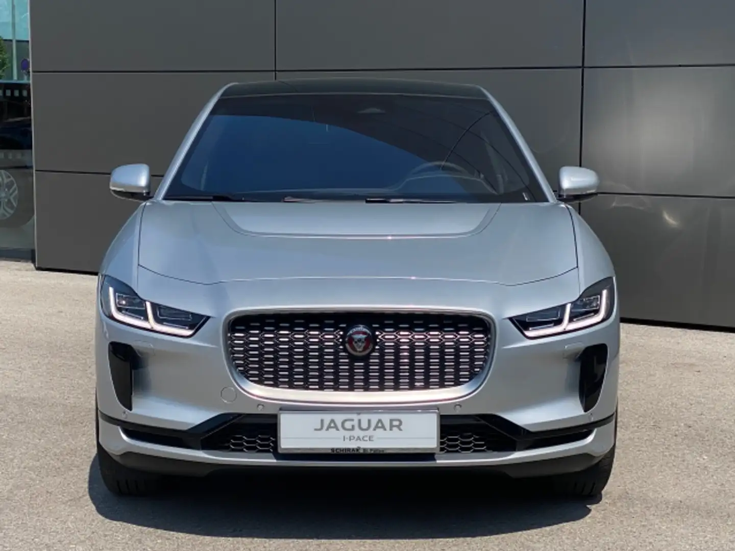 Vehicle image, number 3