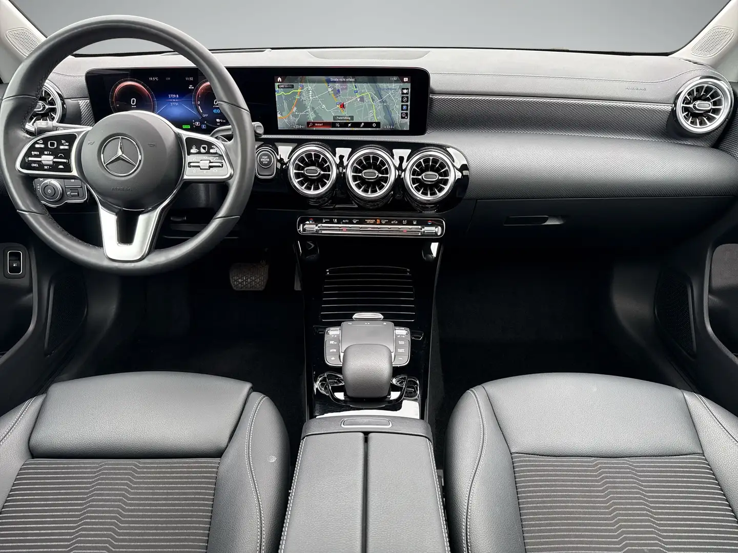 Vehicle image, number 8