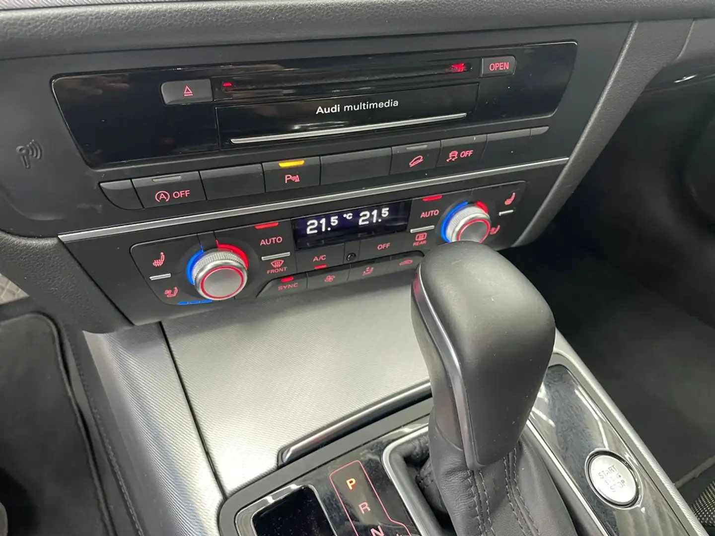 Vehicle image, number 9