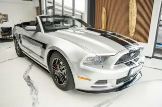 Vehicle image thumbnail, number 3