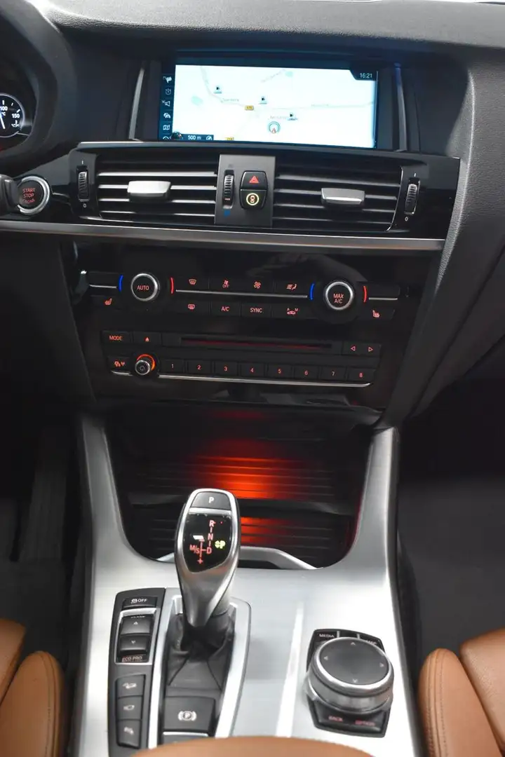 Vehicle image, number 17