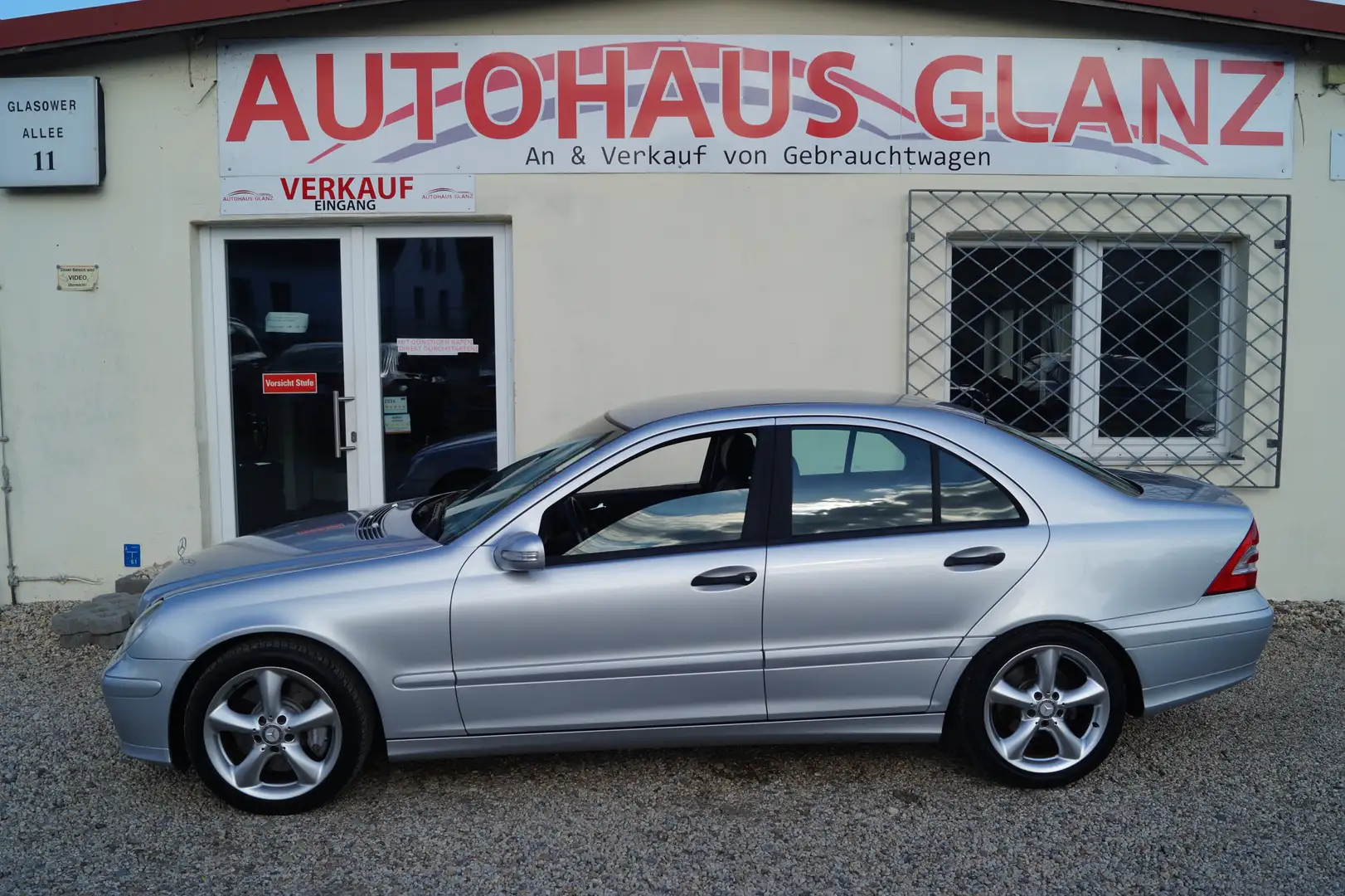 Vehicle image, number 2