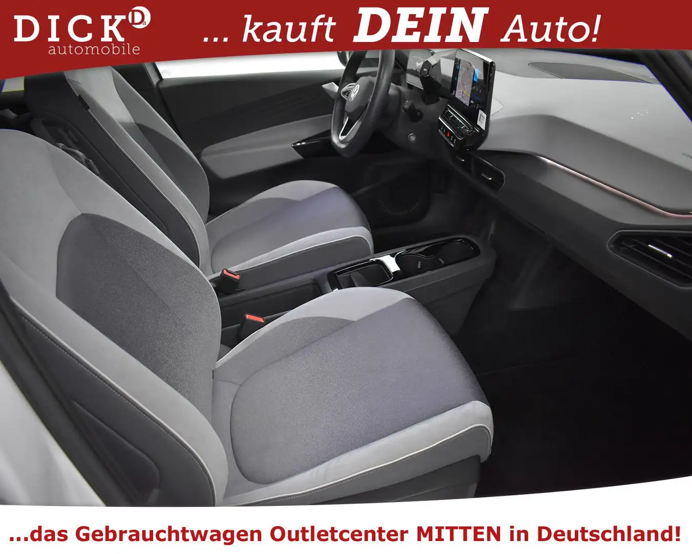 Vehicle image, number 12