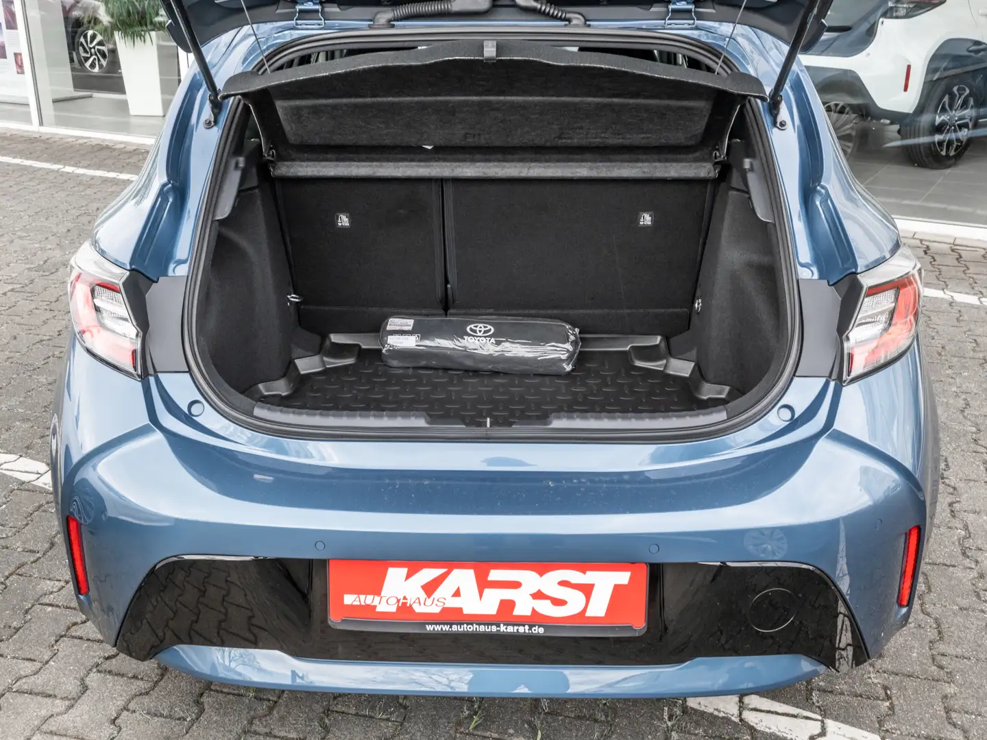 Vehicle image, number 20