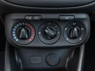 Vehicle image thumbnail, number 12