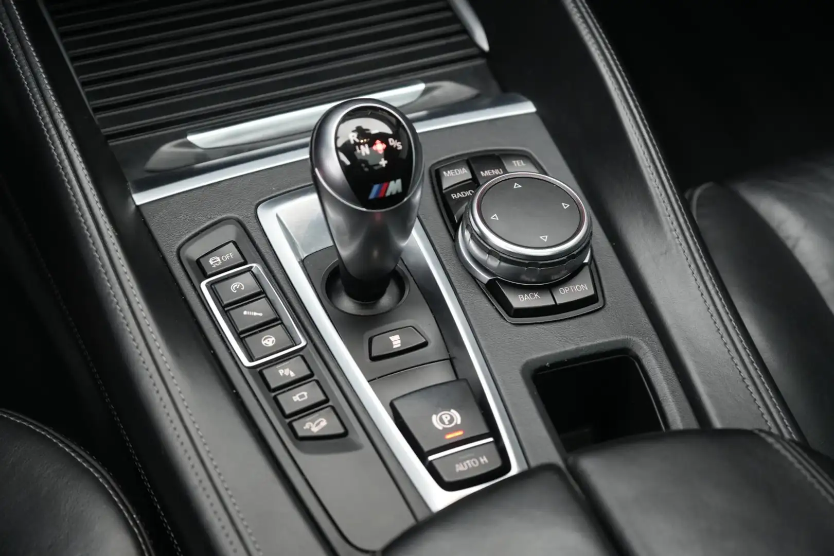 Vehicle image, number 13