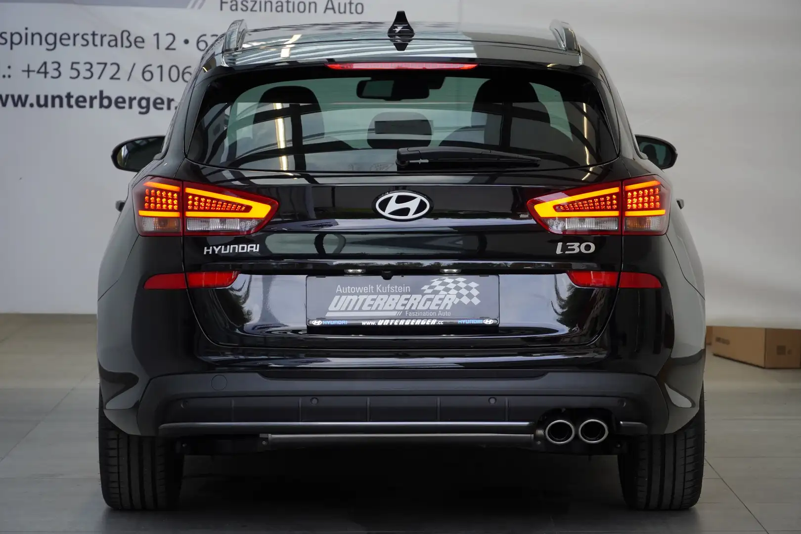 Vehicle image, number 10
