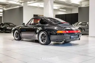 Vehicle image thumbnail, number 7