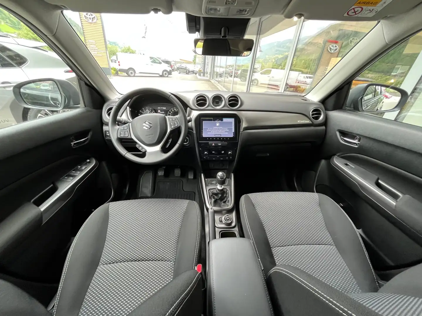 Vehicle image, number 9