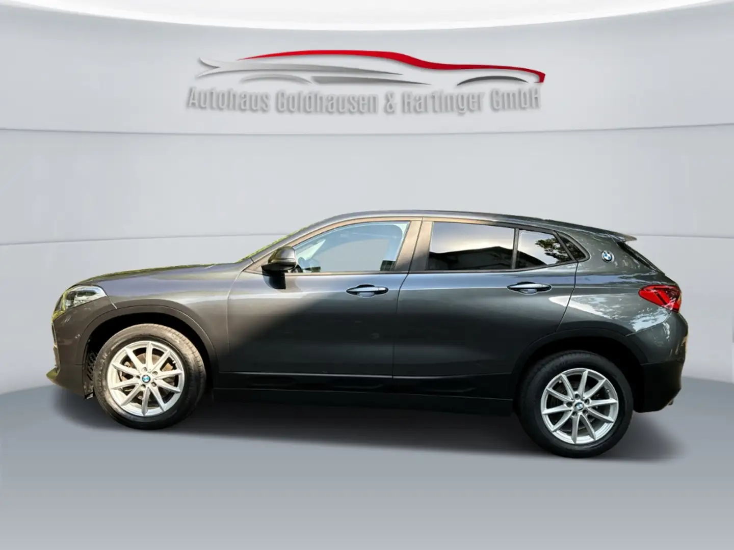Vehicle image, number 2