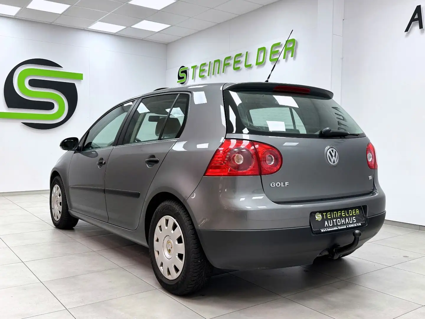 Vehicle image, number 5