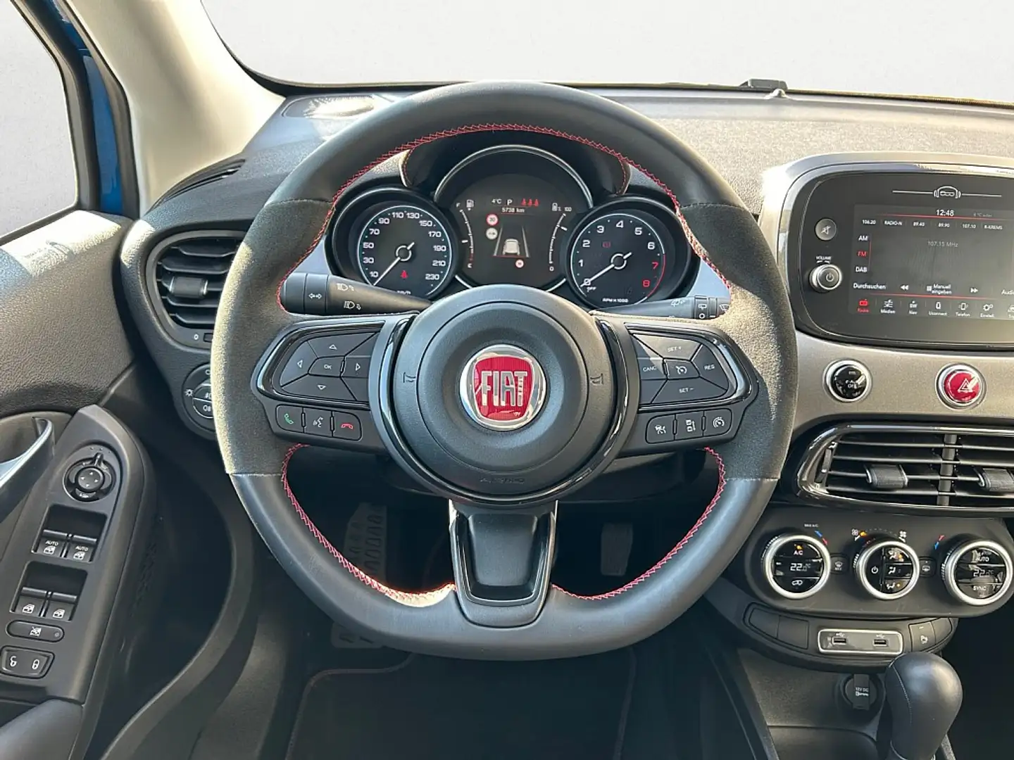 Vehicle image, number 18
