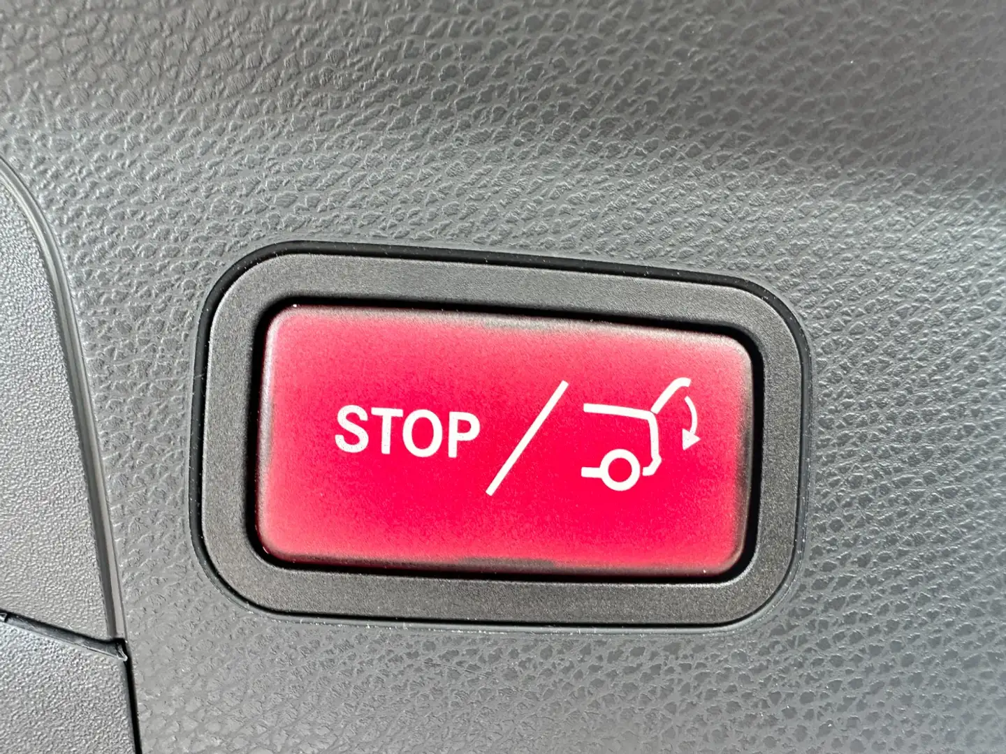 Vehicle image, number 9