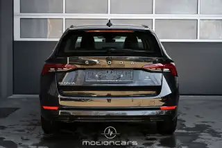 Vehicle image thumbnail, number 4