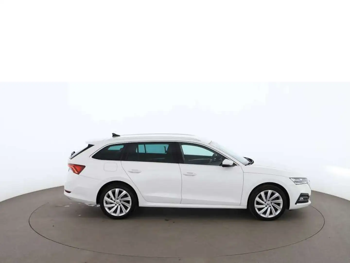 Vehicle image, number 2