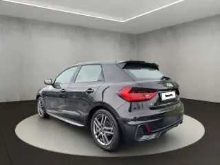 Vehicle image thumbnail, number 3