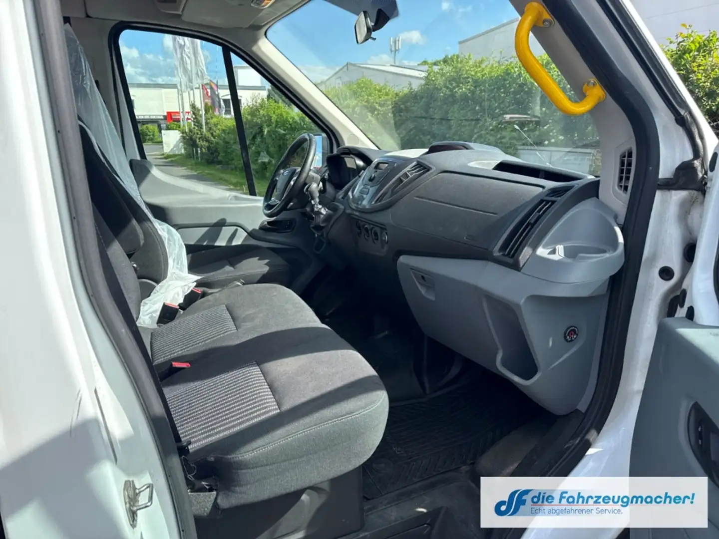 Vehicle image, number 9