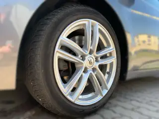 Vehicle image thumbnail, number 9