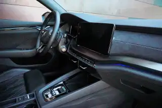 Vehicle image thumbnail, number 16