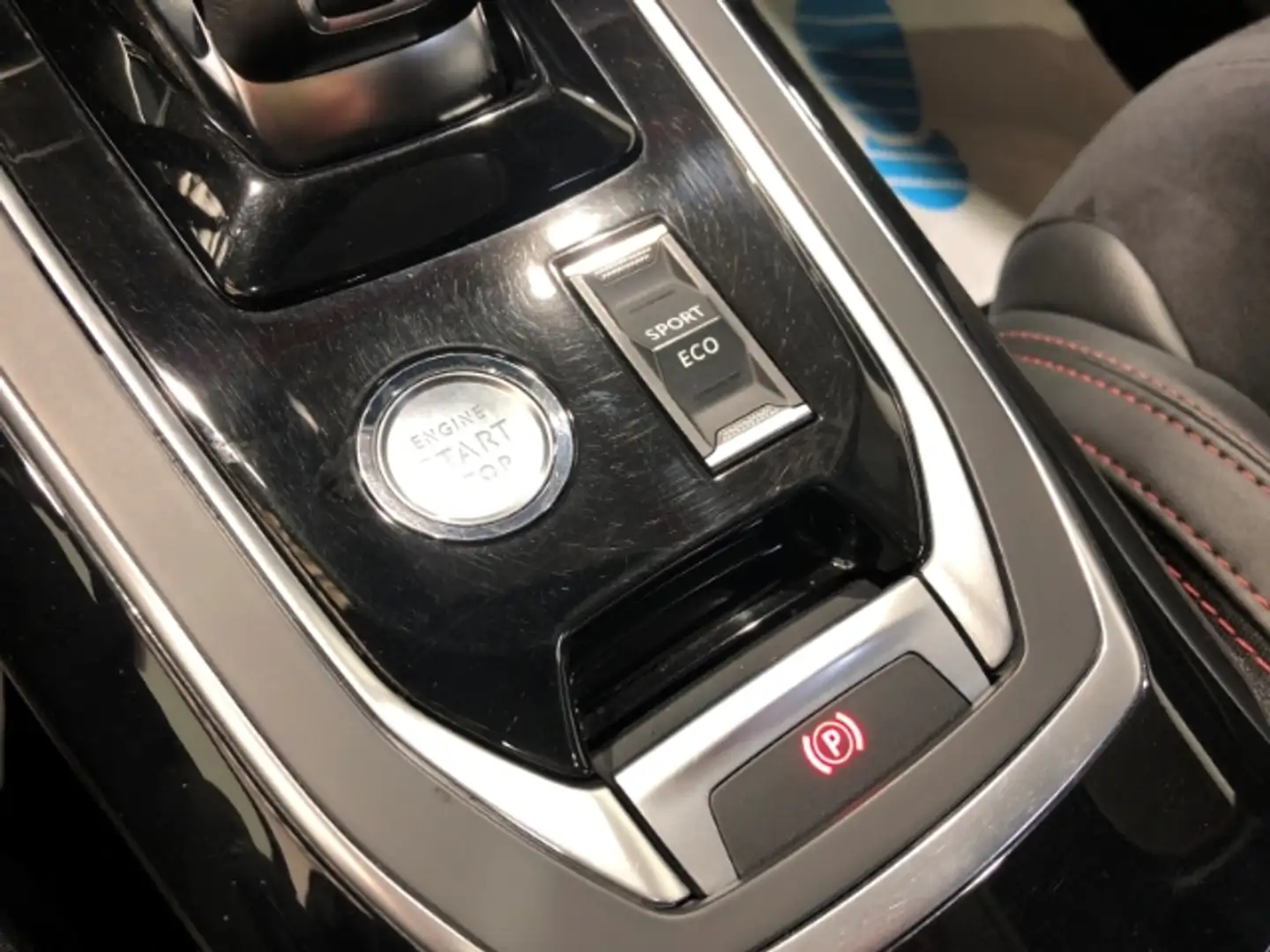 Vehicle image, number 16