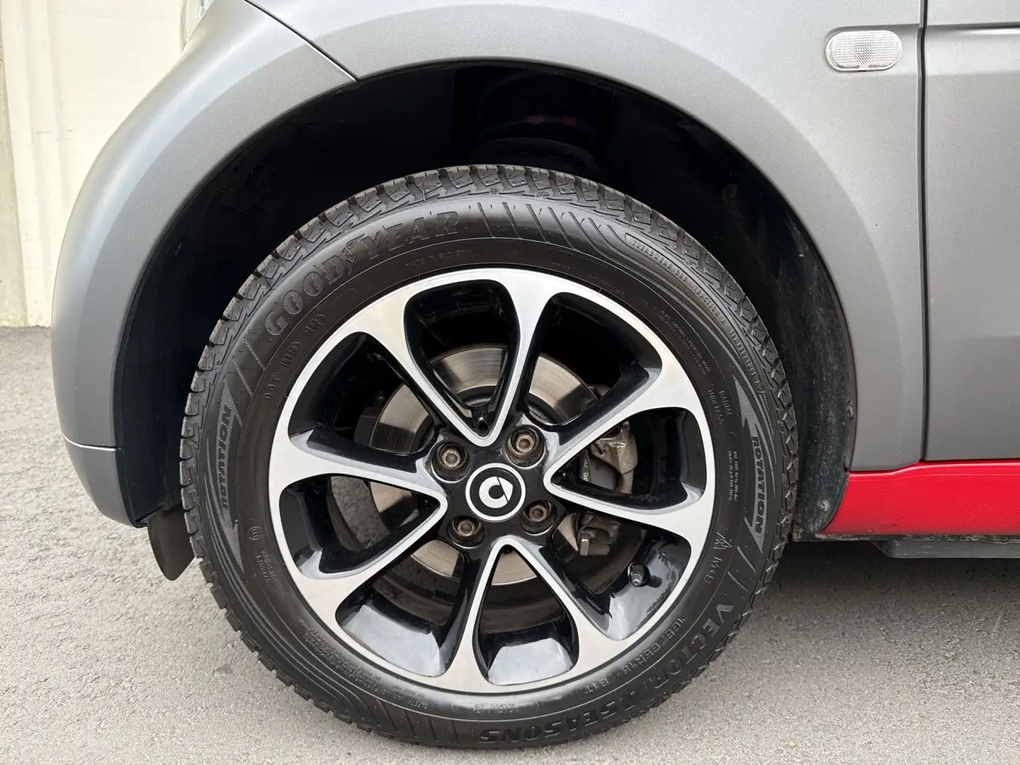 Vehicle image, number 14