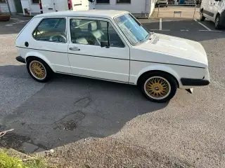 Vehicle image thumbnail, number 3