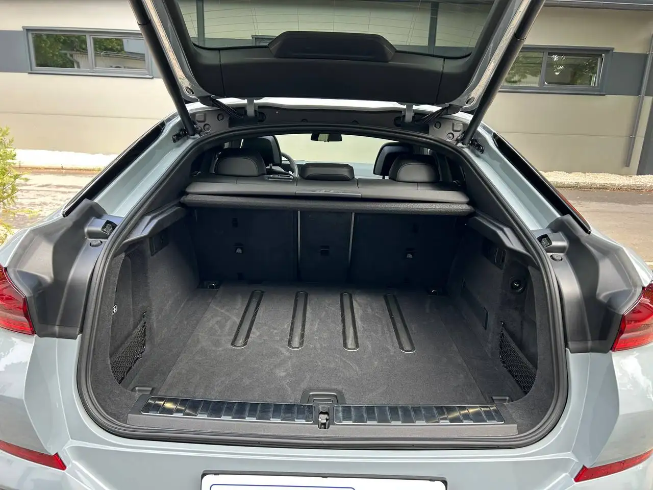 Vehicle image, number 17