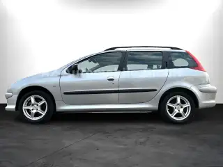 Vehicle image thumbnail, number 2