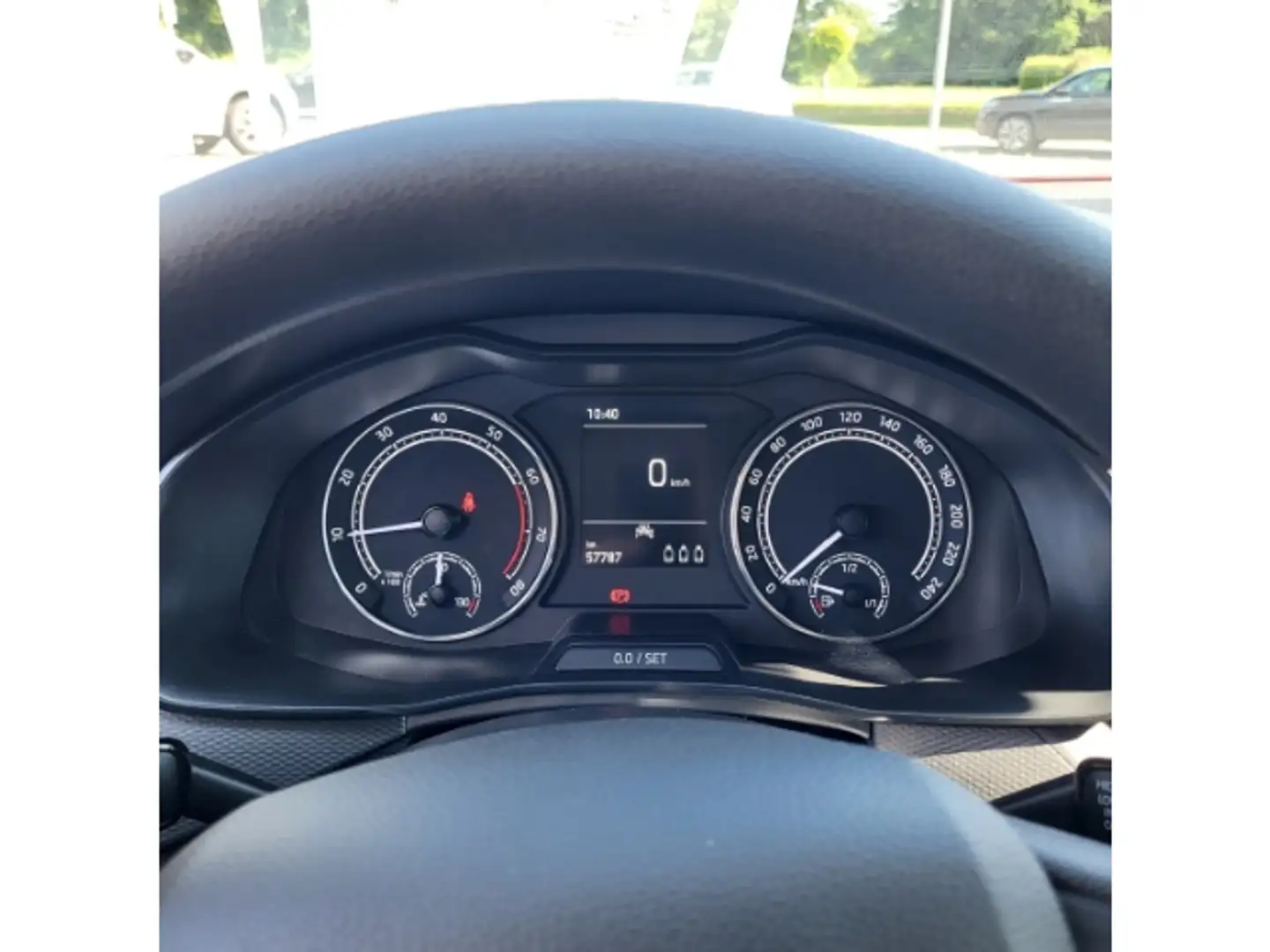 Vehicle image, number 9