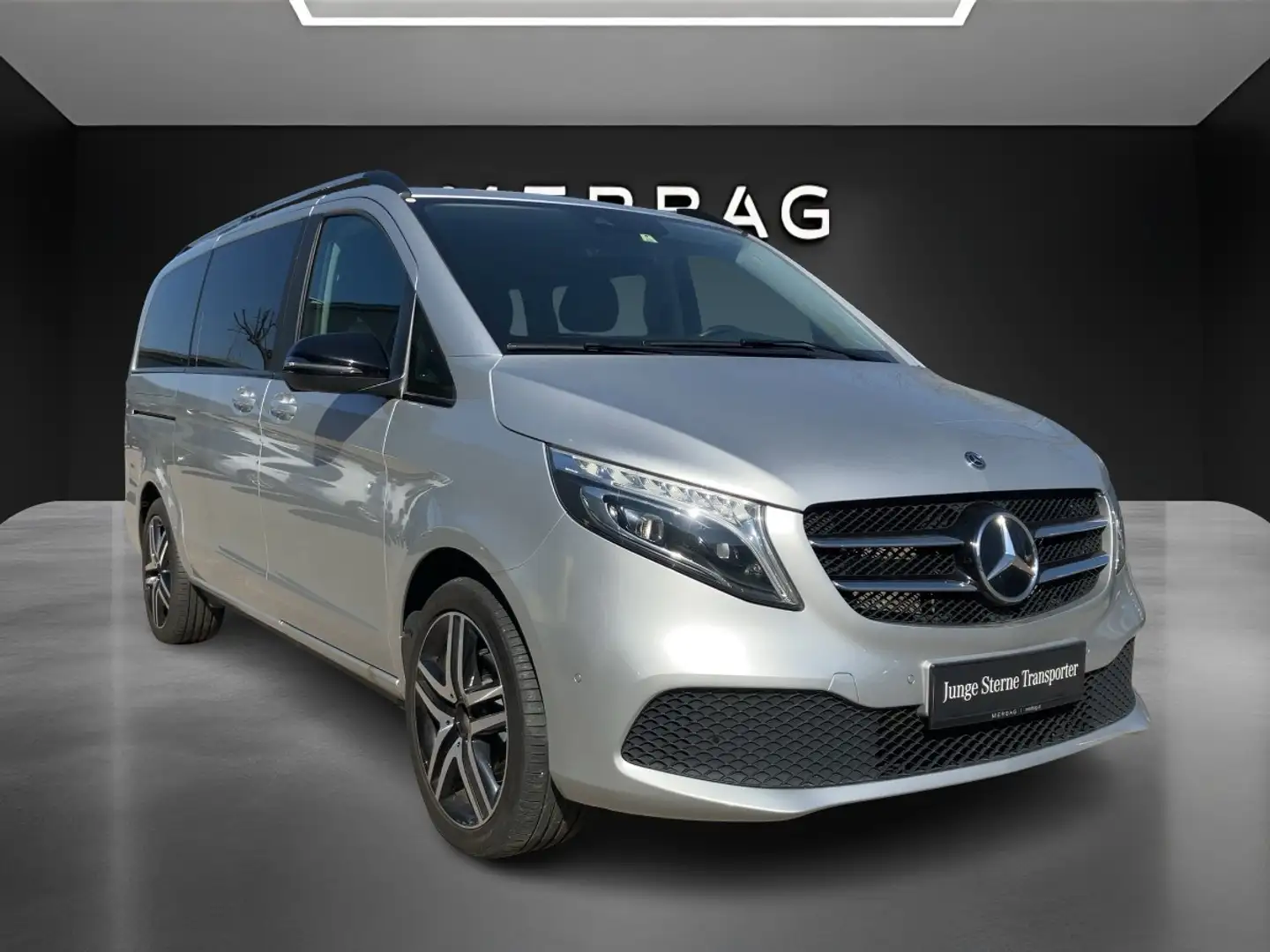 Vehicle image, number 4