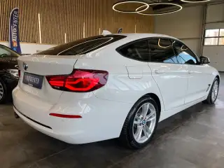 Vehicle image thumbnail, number 6