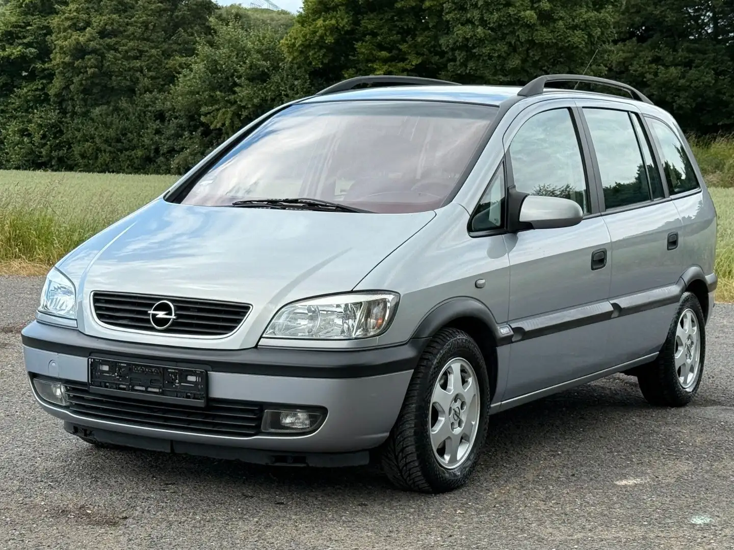 Vehicle image, number 2