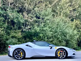 Vehicle image thumbnail, number 4