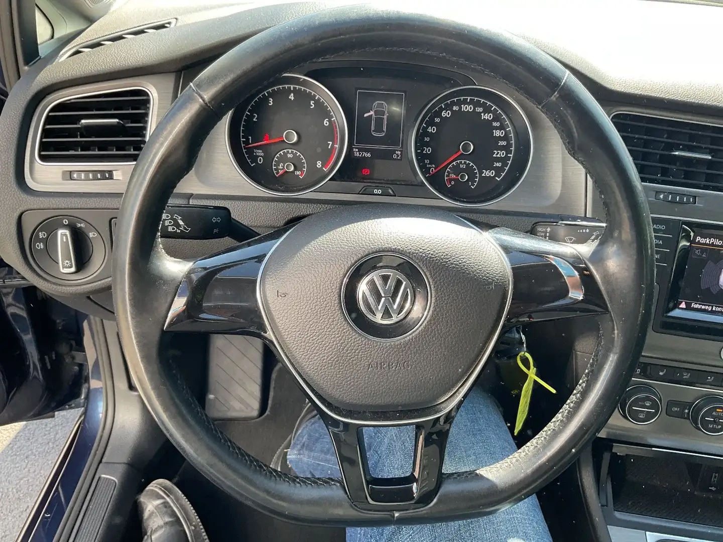 Vehicle image, number 17