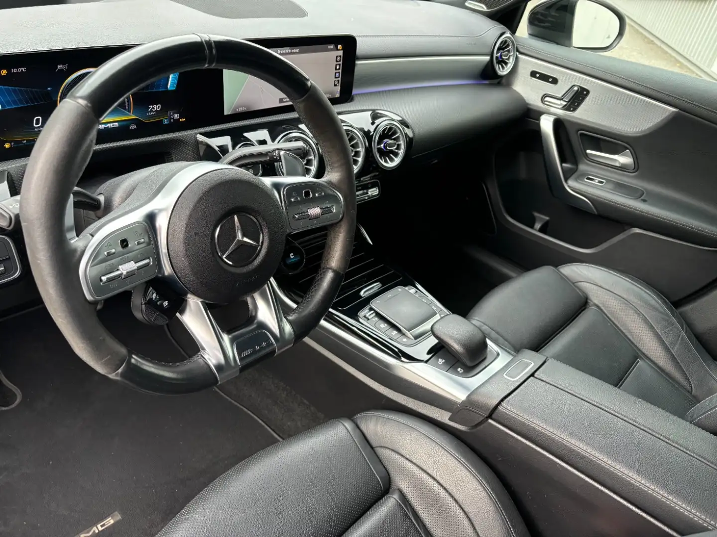 Vehicle image, number 6